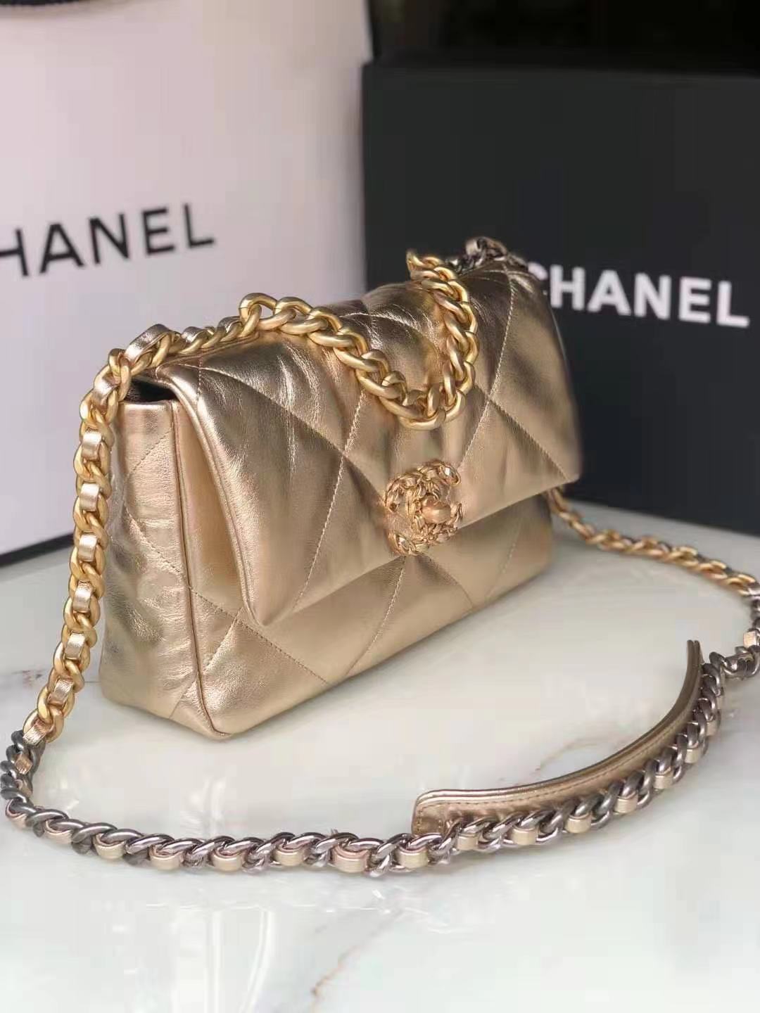 Chanel 19 Flap Bag Lambskin LB8547 (3)