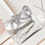 Chanel 22 BACKPACK Metallic Calfskin LB14519 (3)