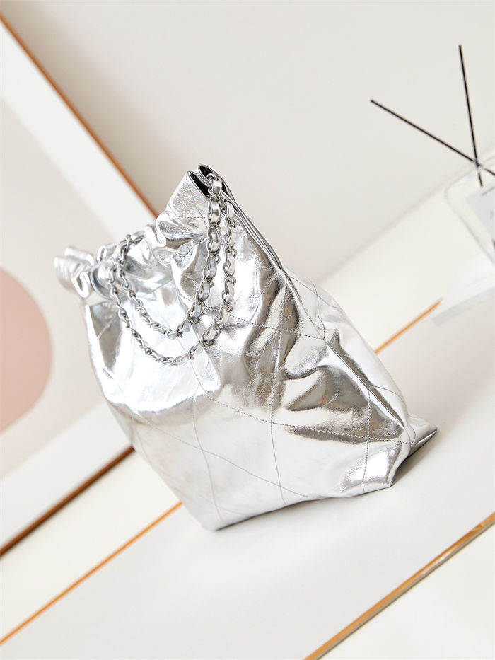 Chanel 22 BACKPACK Metallic Calfskin LB14519 (6)