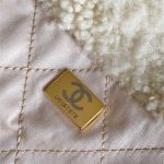 Chanel 22 BACKPACK Shearling Lambskin LB15669 (4)