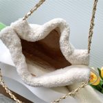 Chanel 22 BACKPACK Shearling Lambskin LB15669 (5)