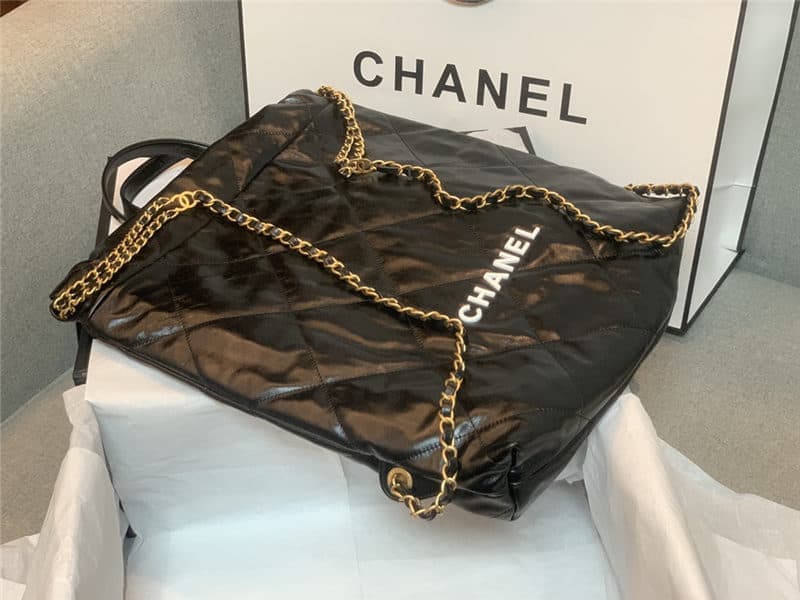Chanel 22 BACKPACK Shiny Calfskin LB10350-1 (3)