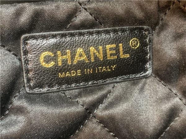 Chanel 22 BACKPACK Shiny Calfskin LB10350-1 (4)