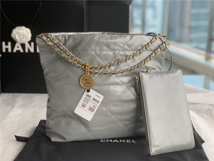 Chanel 22 BACKPACK Shiny Calfskin LB11234 (2)