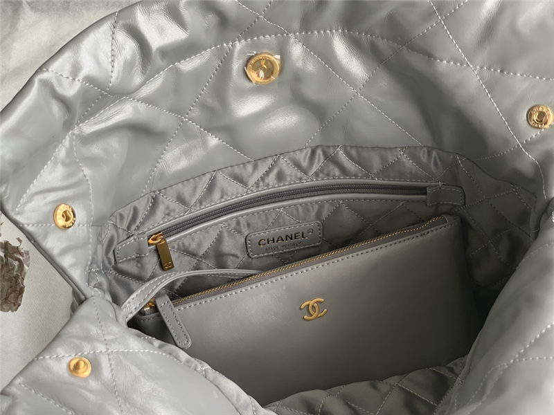 Chanel 22 BACKPACK Shiny Calfskin LB11234 (5)