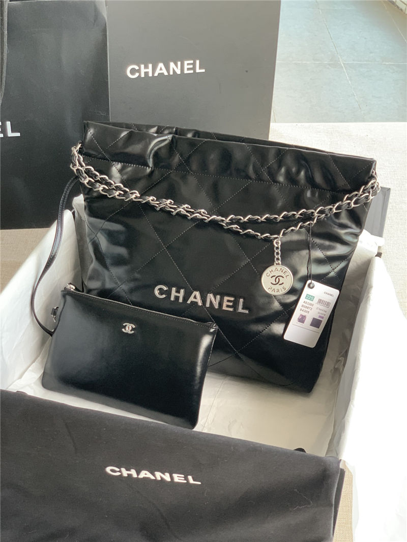 Chanel 22 BACKPACK Shiny Calfskin LB11612 (1)