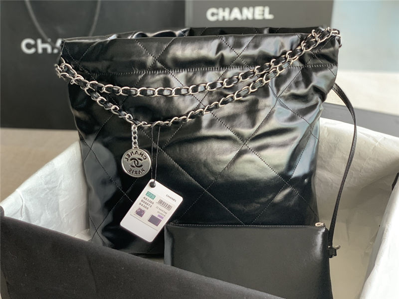 Chanel 22 BACKPACK Shiny Calfskin LB11612 (2)