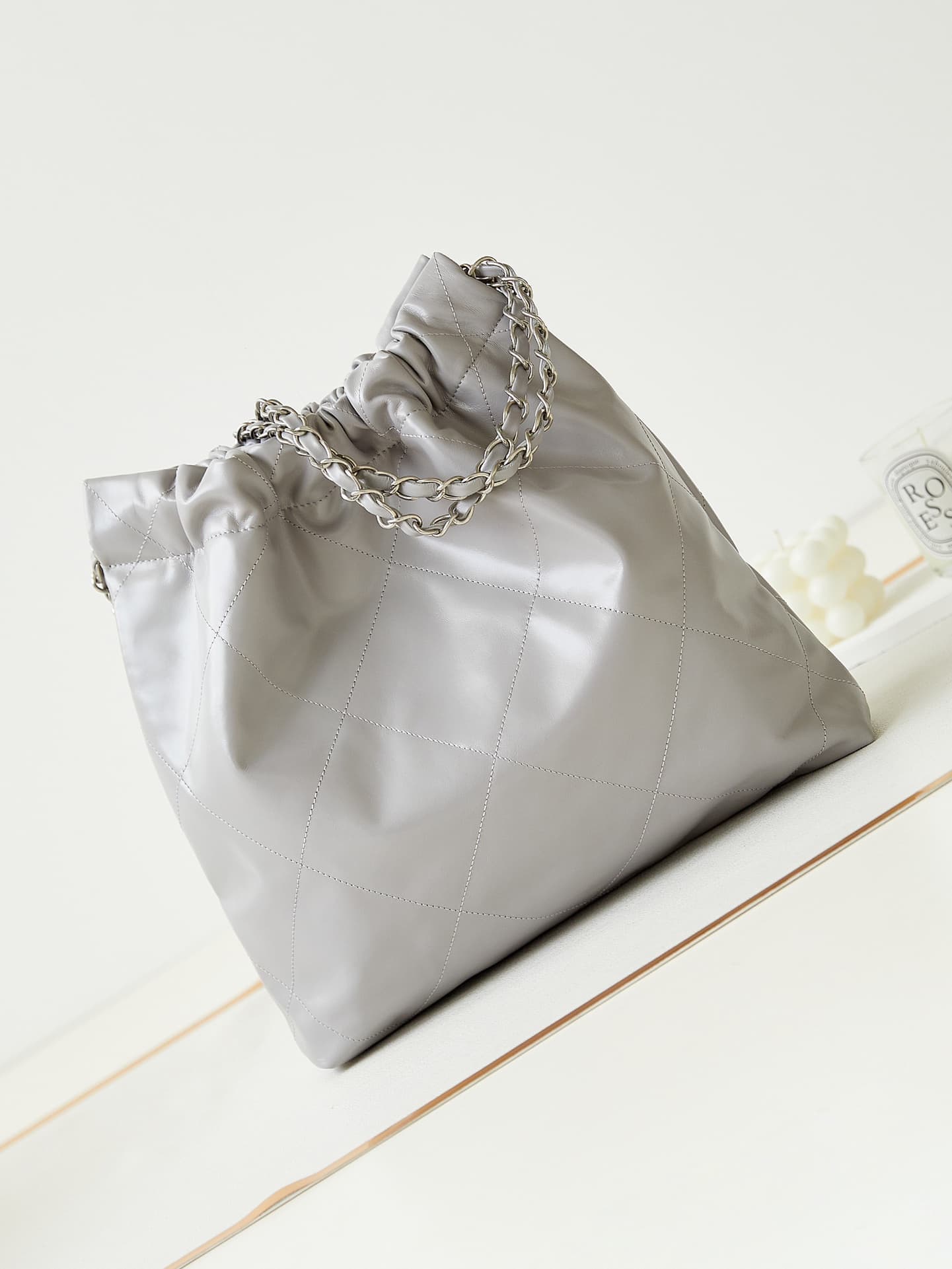 Chanel 22 BACKPACK Shiny Calfskin LB16246 (4)