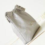 Chanel 22 BACKPACK Shiny Calfskin LB16246 (6)