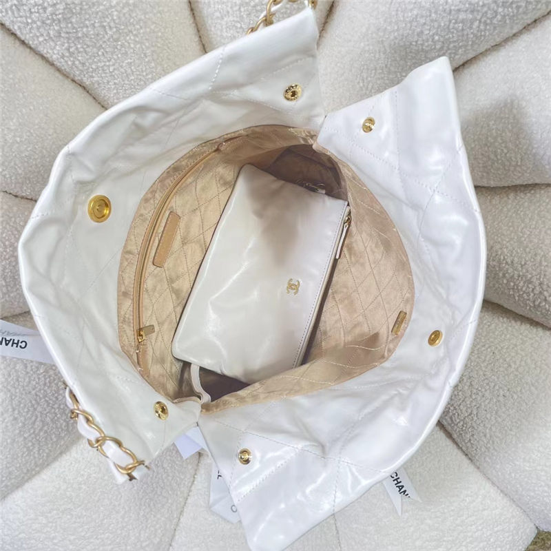 Chanel 22 BACKPACK Shiny Calfskin LB9810 (6)