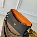 LV Soft Twist Calfskin LB14735 (2)