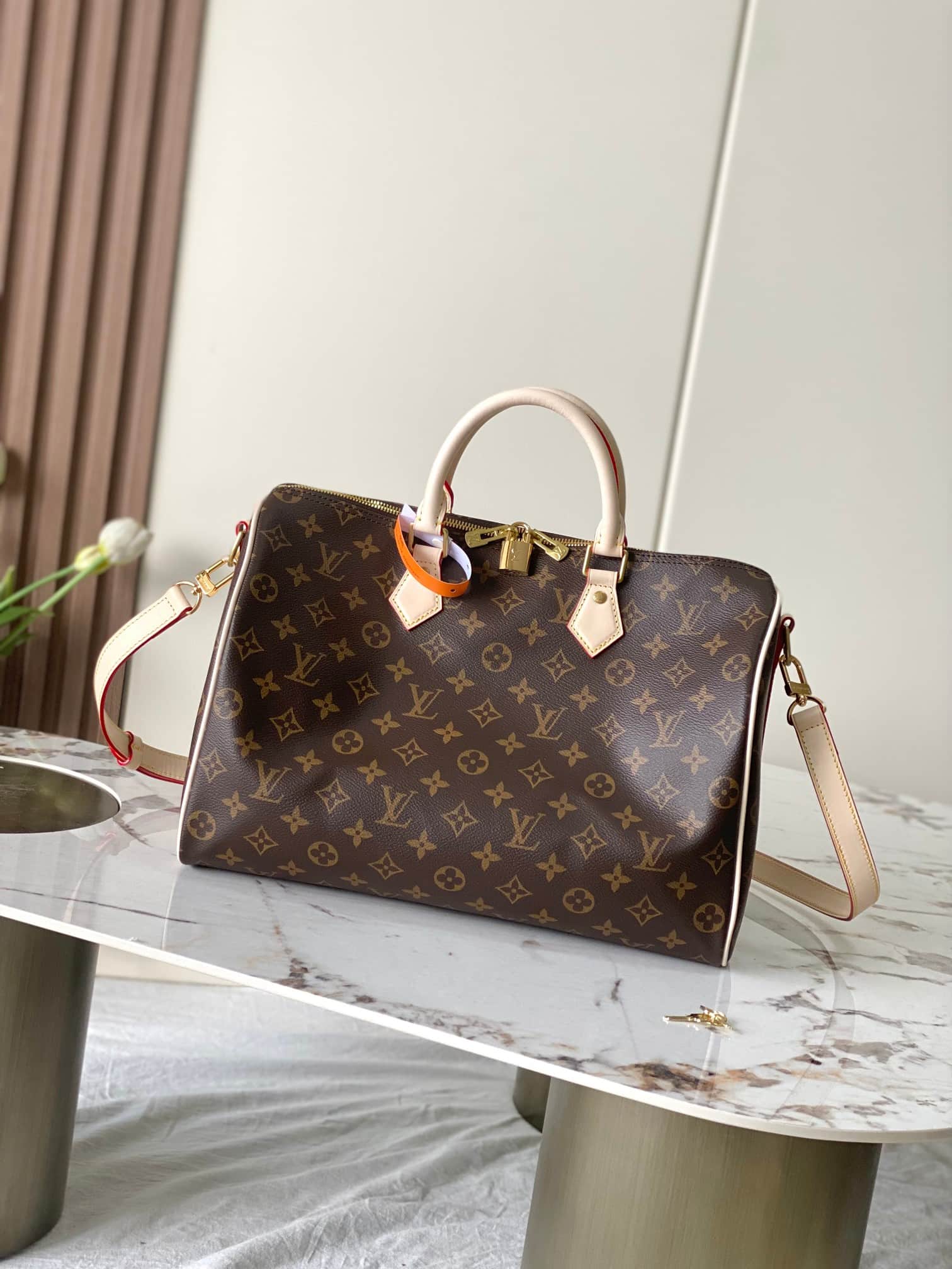 LV Speedy Bandoulière 35 Monogram canvas LB16582 (1)