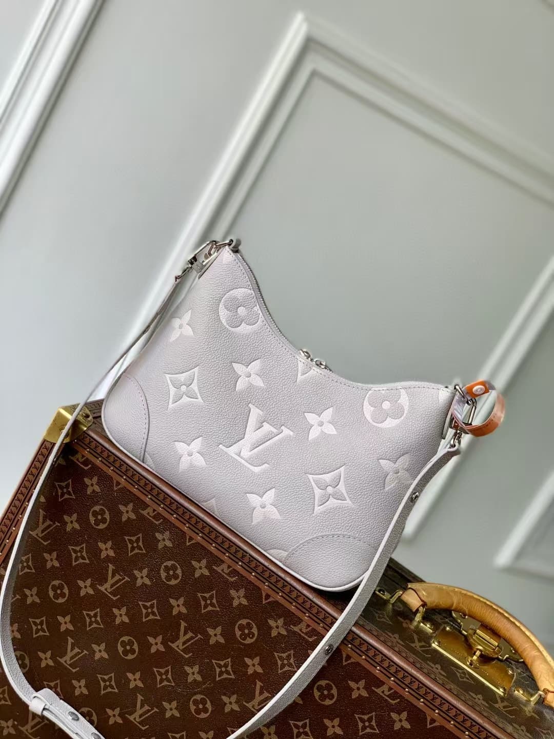 Louis Vuitton Boulogne Bicolor Monogram Empreinte LB1121 (3)