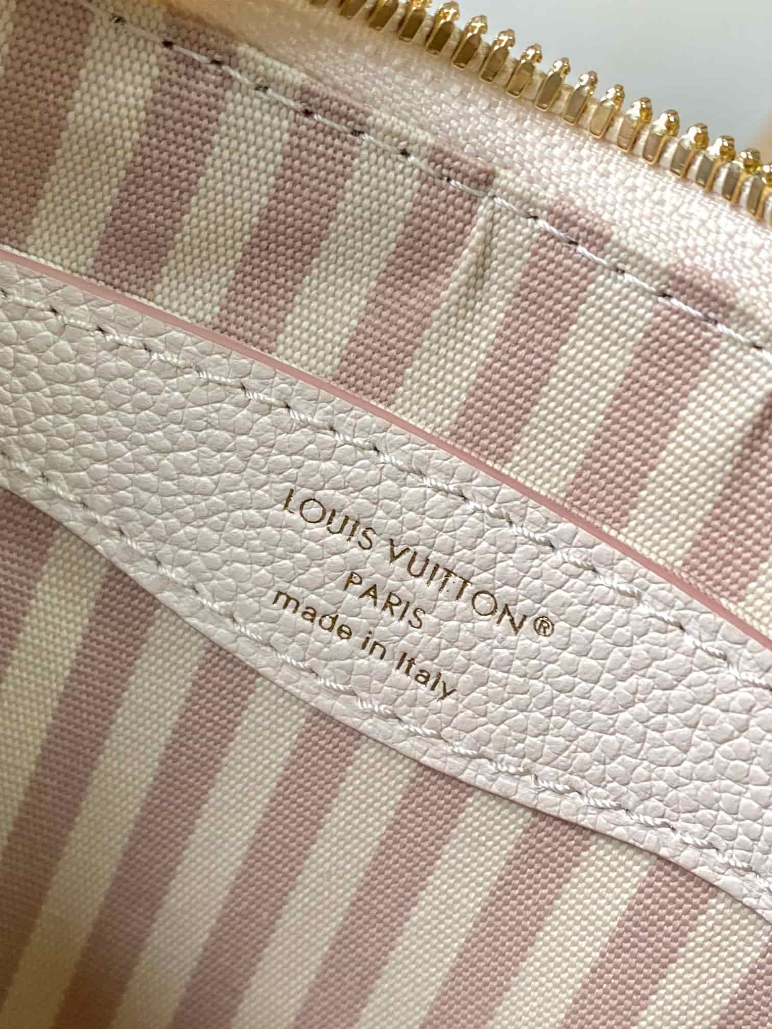 Louis Vuitton Boulogne Monogram Empreinte LB22555 (6)