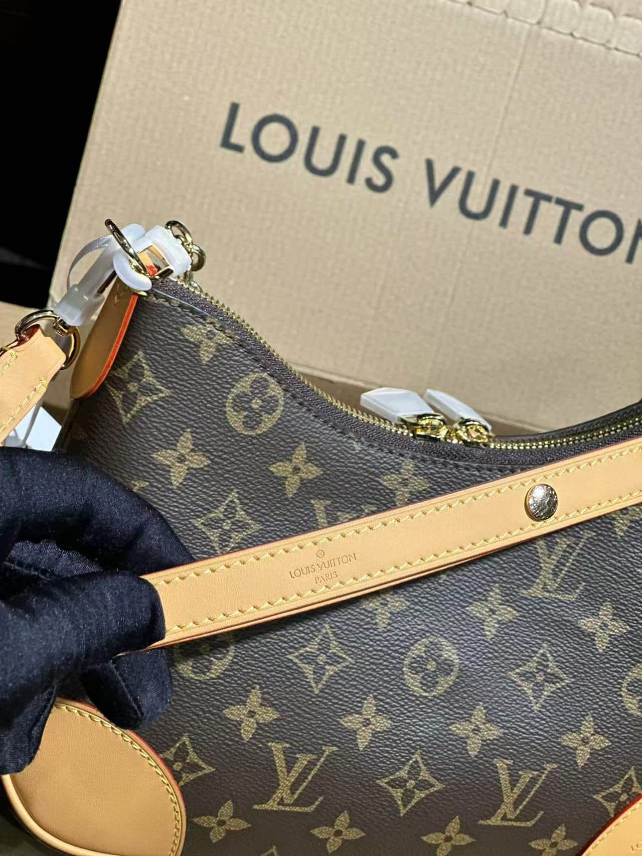 Louis Vuitton Boulogne Monogram canvas LB8716 (6)