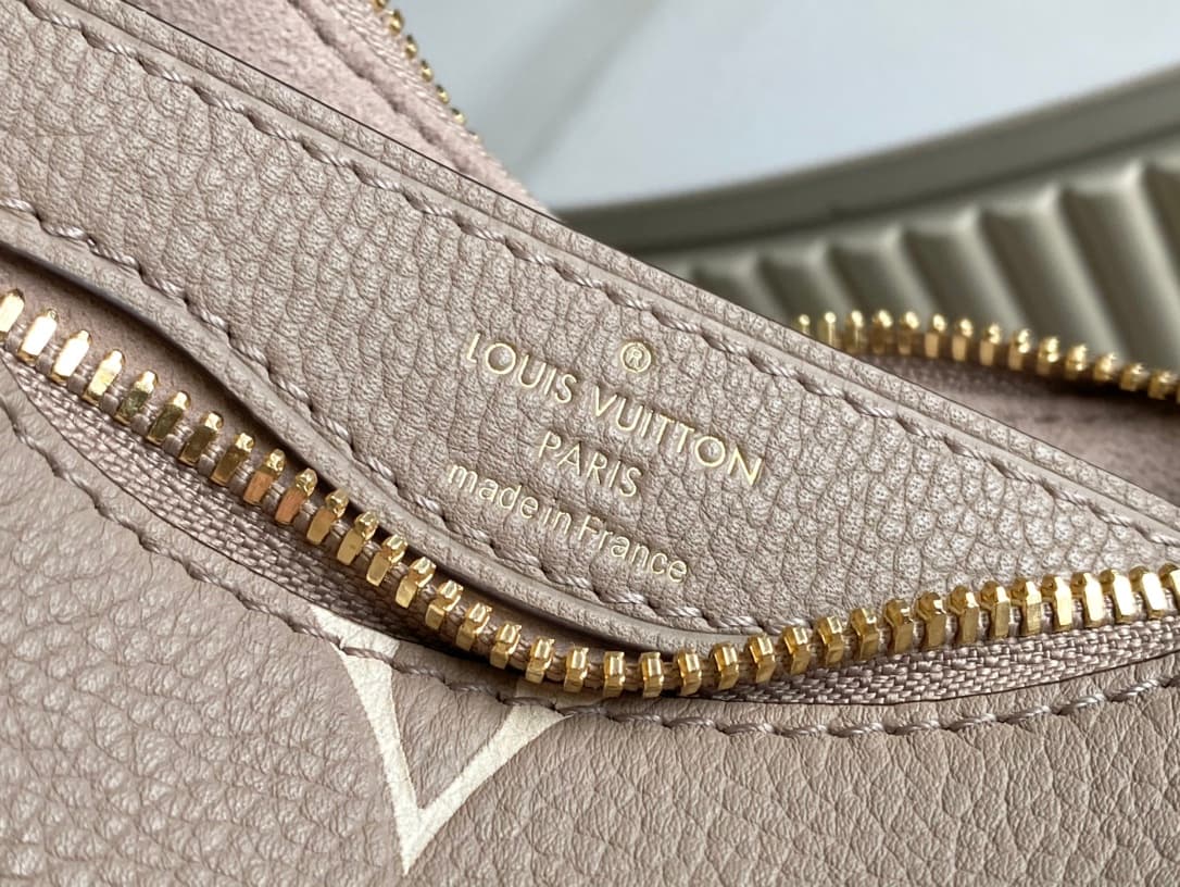 Louis Vuitton Boulogne PM Bicolor Monogram Empreinte LB21658 (6)