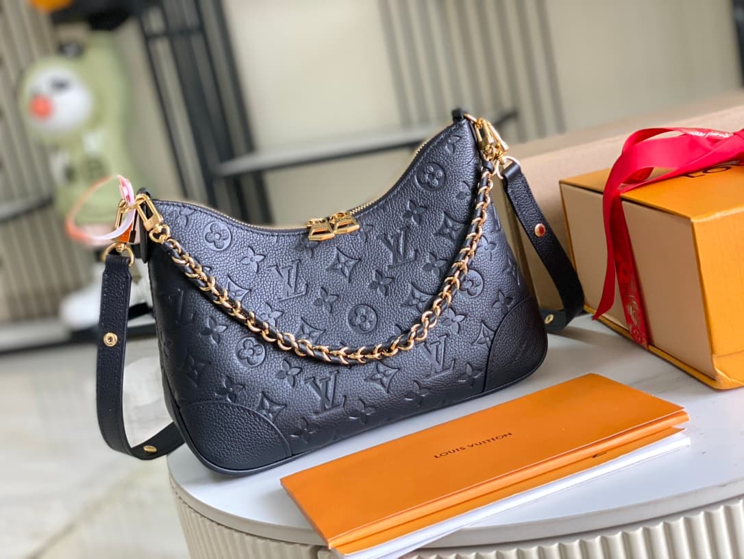 Louis Vuitton Boulogne PM Monogram Empreinte LB21657 (1)