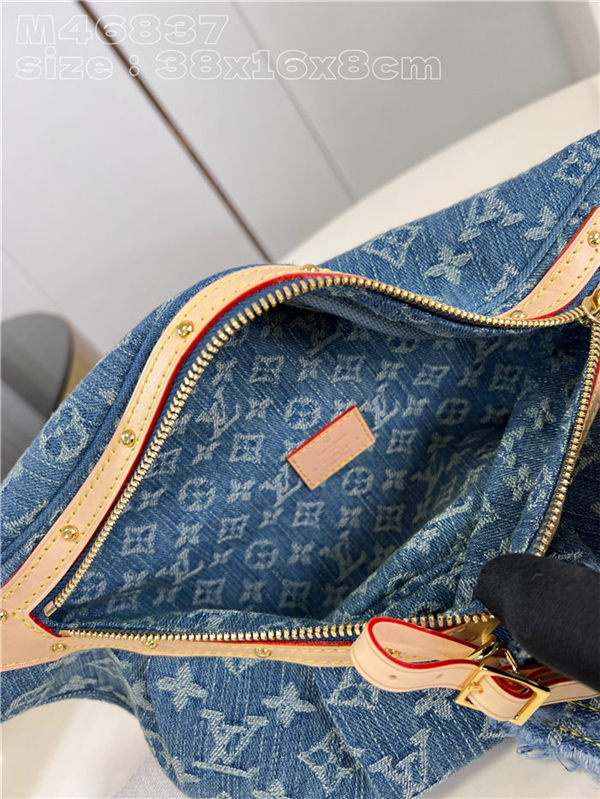 Louis Vuitton Bumbag Monogram Denim LB050 (5)