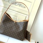 Louis Vuitton CARRYALL MM Monogram canvas LB11205 (2)