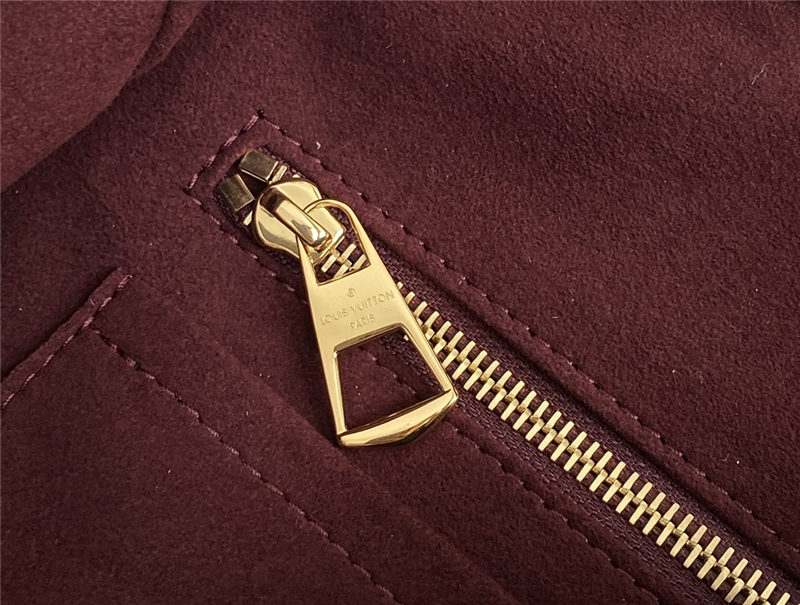 Louis Vuitton CARRYALL MM Monogram canvas LB11205 (6)