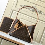 Louis Vuitton CARRYALL PM Monogram canvas LB12204 (1)