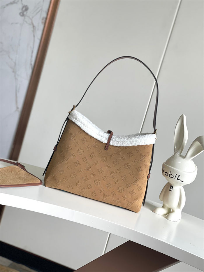 Louis Vuitton CARRYALL PM Suede leather LB15389 (3)