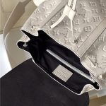 Louis Vuitton CHRISTOPHER BACKPACK Taurillon cowhide LB5427 (6)