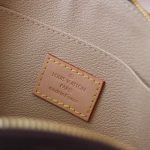 Louis Vuitton COSMETIC POUCH PM Monogram LB5160 (6)