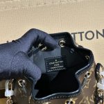 Louis Vuitton Canoé Bucket Monogram canvas LB1459 (6)