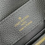 Louis Vuitton Capucines East-West Mini Grained calfskin LB14698 (2)