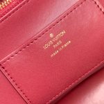 Louis Vuitton Capucines GM Souple Calfskin LB22533 (5)