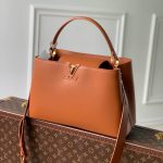 Louis Vuitton Capucines GM Souple Calfskin LB22535 (1)