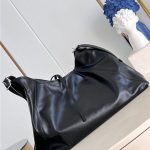 Louis Vuitton CarryAll MM Lambskin LB14142 (2)