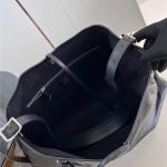 Louis Vuitton CarryAll MM Lambskin LB14142 (4)