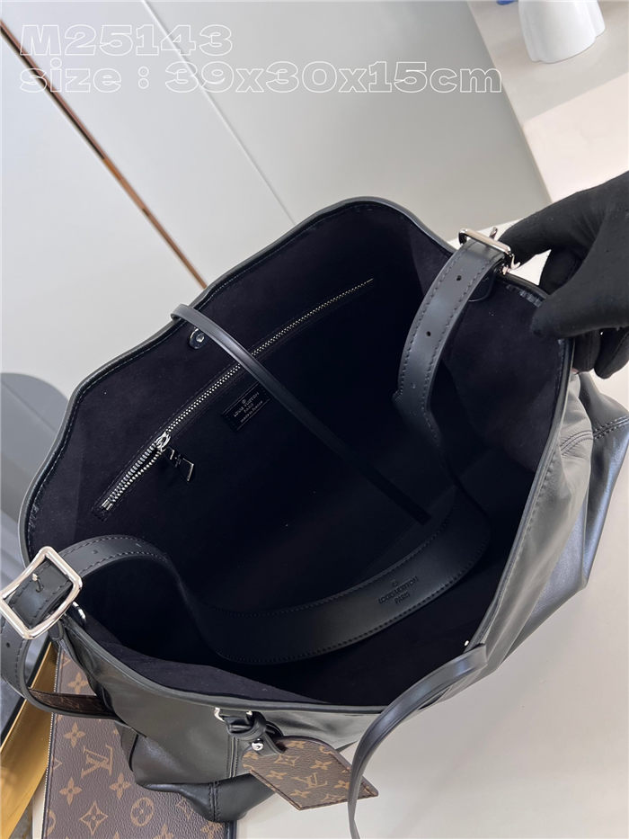 Louis Vuitton CarryAll MM Lambskin LB14142 (4)