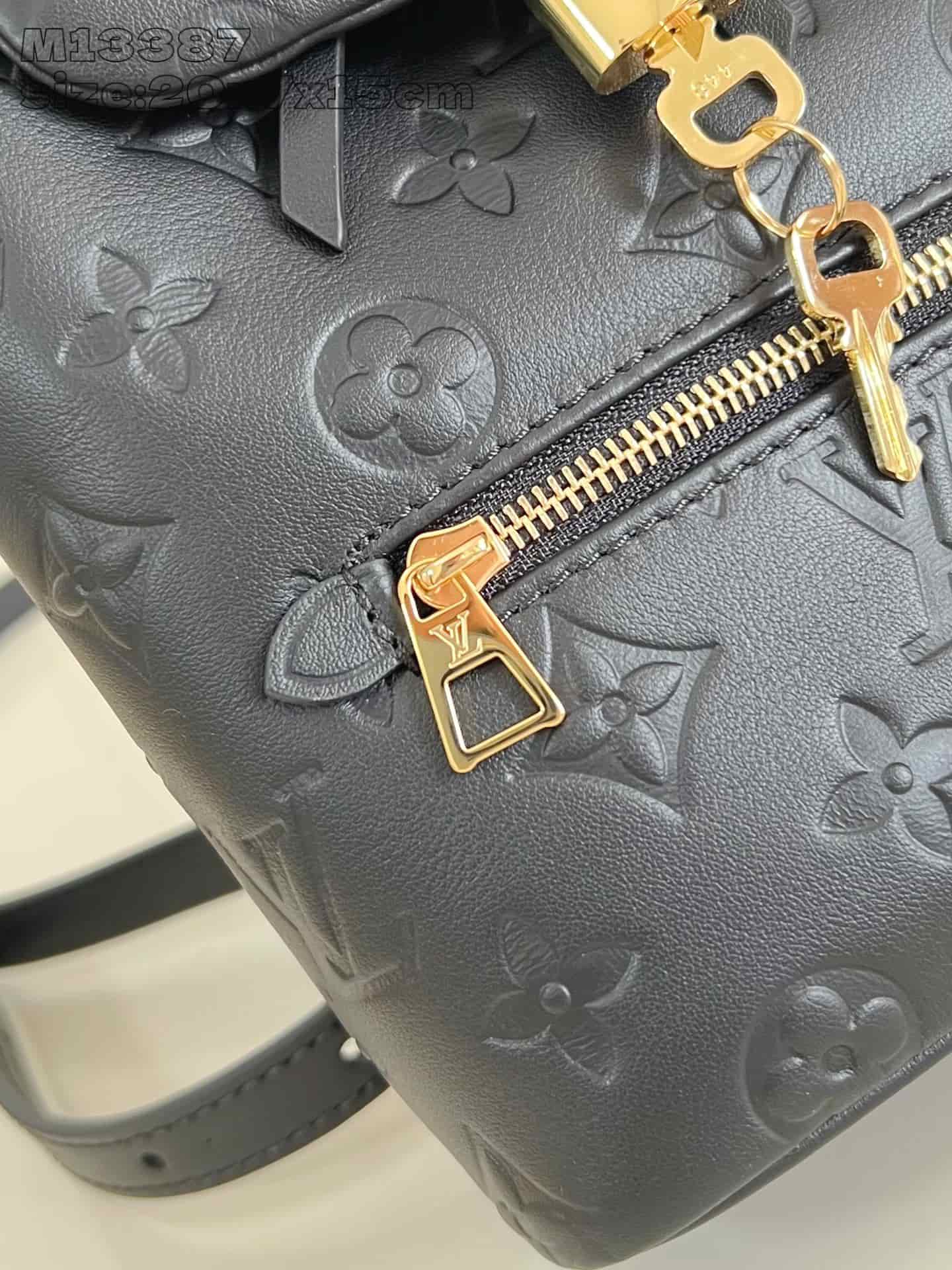 Louis Vuitton Coussin Backpack Mini Monogram Lambskin LB1498 (2)