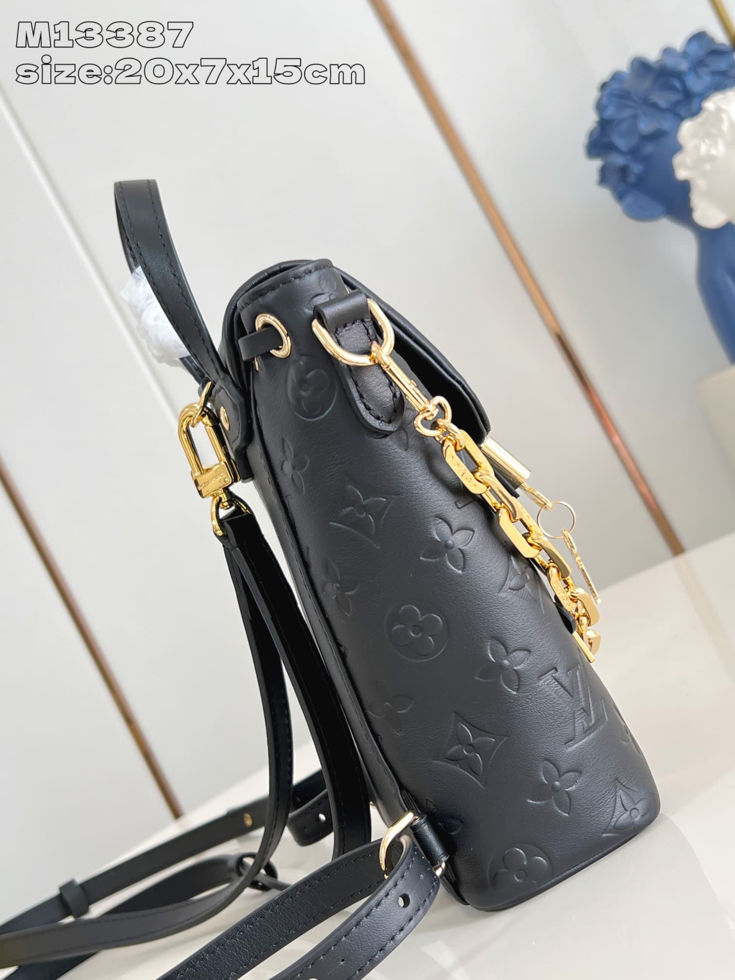 Louis Vuitton Coussin Backpack Mini Monogram Lambskin LB1498 (3)