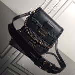 Louis Vuitton DAUPHINE MM Epi LB11900 (1)