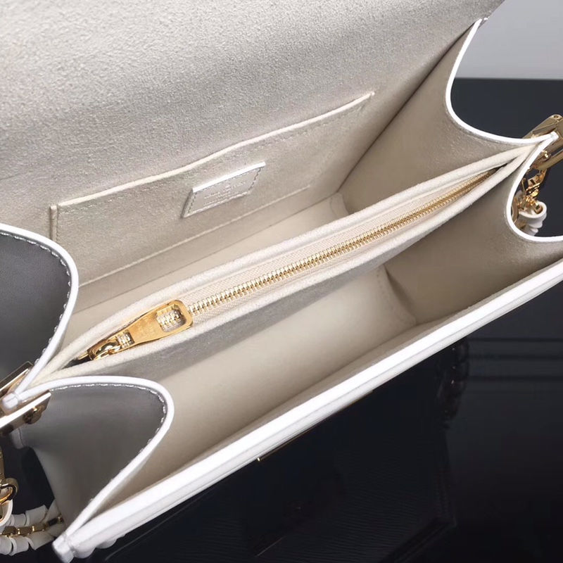 Louis Vuitton DAUPHINE MM Epi LB11901 (5)