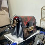 Louis Vuitton DAUPHINE Monogram Love Print LB8822 (3)