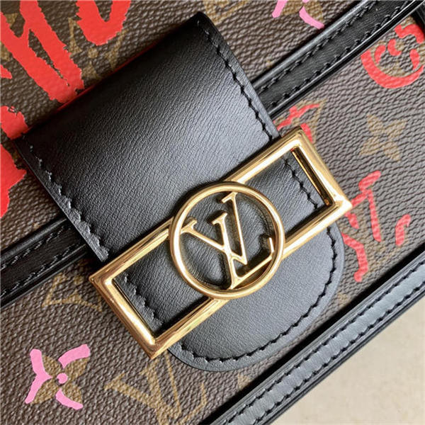 Louis Vuitton DAUPHINE Monogram Love Print LB8822 (4)