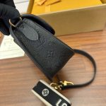 Louis Vuitton Diane Monogram Empreinte Leather LB16222 (5)