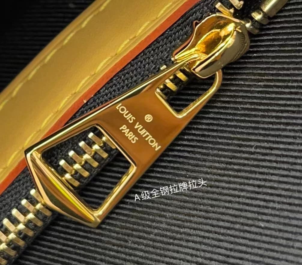 Louis Vuitton Diane Monogram canvas LB16483 (5)