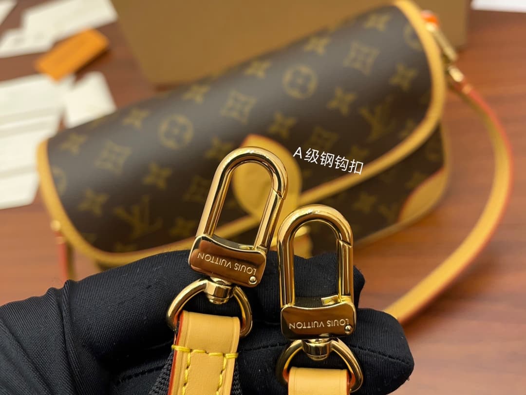 Louis Vuitton Diane Monogram canvas LB16483 (6)