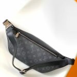 Louis Vuitton Discovery Bumbag Monogram Eclipse LB2578 (3)