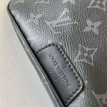 Louis Vuitton Discovery Bumbag Monogram Eclipse LB2578 (4)