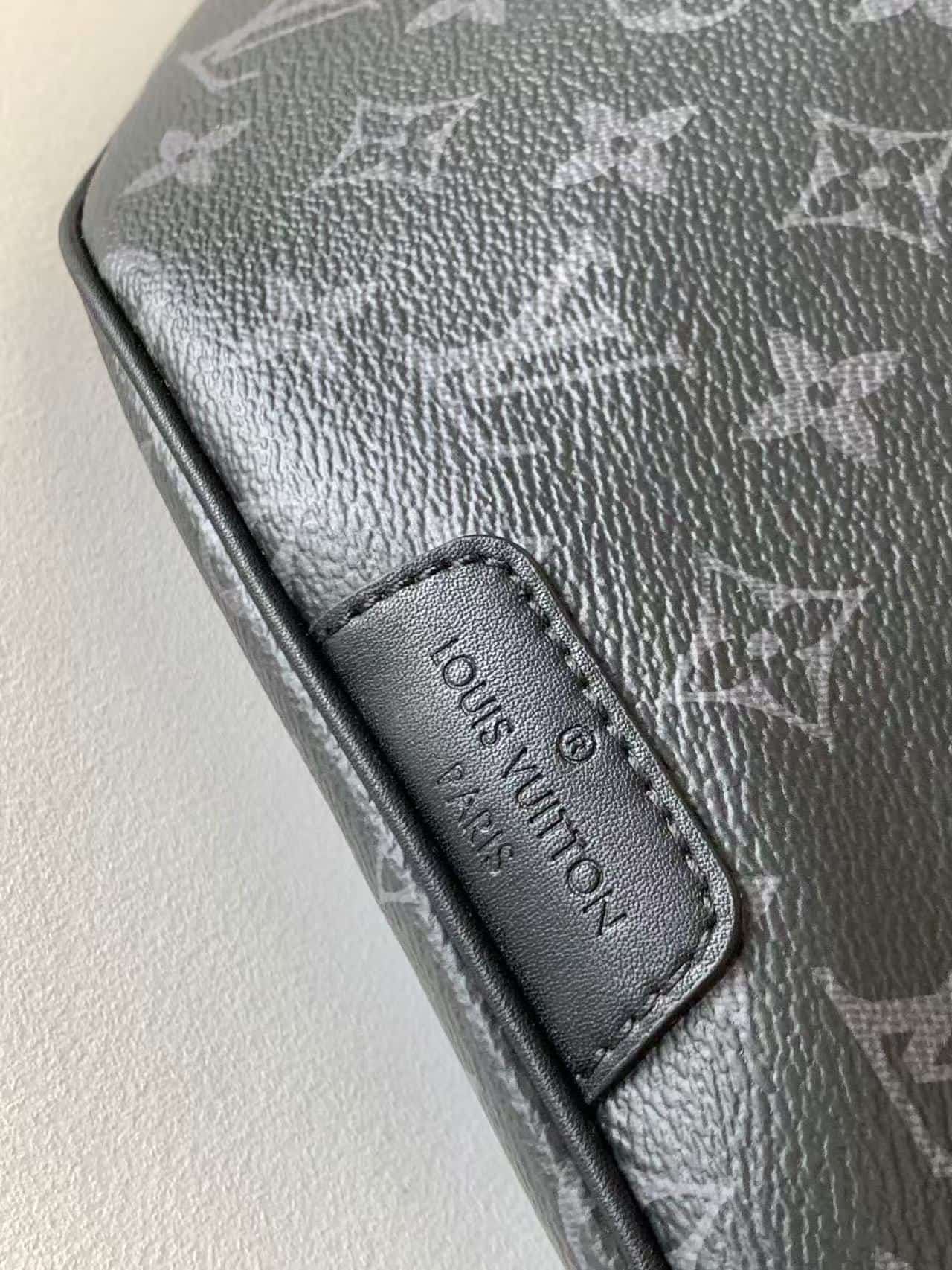 Louis Vuitton Discovery Bumbag Monogram Eclipse LB2578 (4)