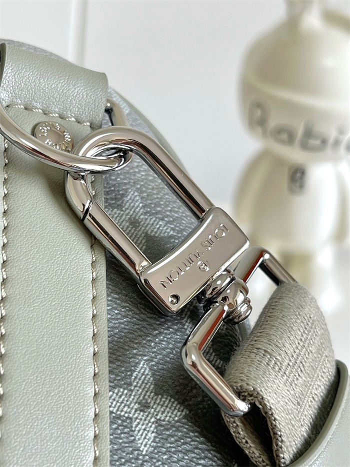 Louis Vuitton Keepall Bandoulière 25 Monogram canvas LB15037 (6)