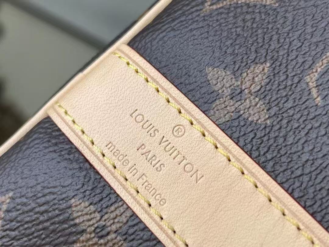 Louis Vuitton Keepall Bandoulière 45 Monogram canvas LB16163 (6)