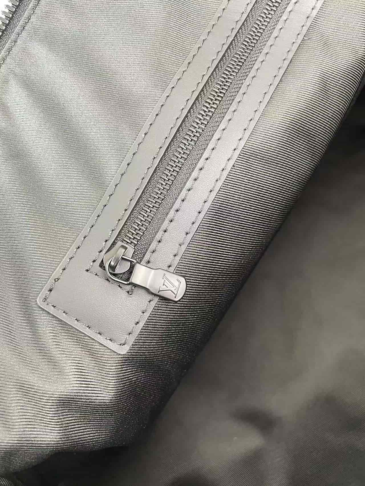 Louis Vuitton Keepall Bandoulière 50 Monogram Taurillon LB1381 (6)